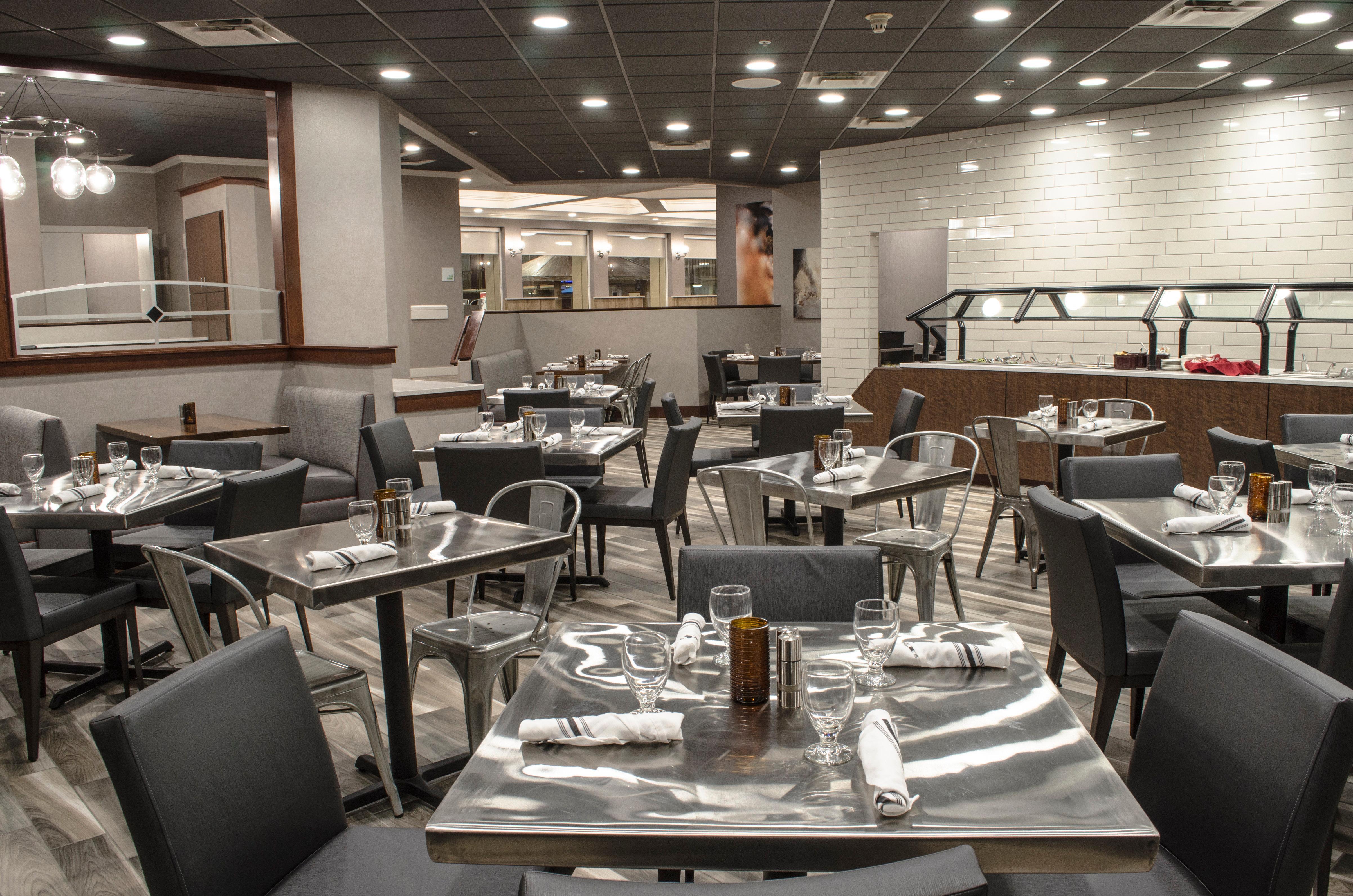 Holiday Inn Fargo By Ihg Exterior photo