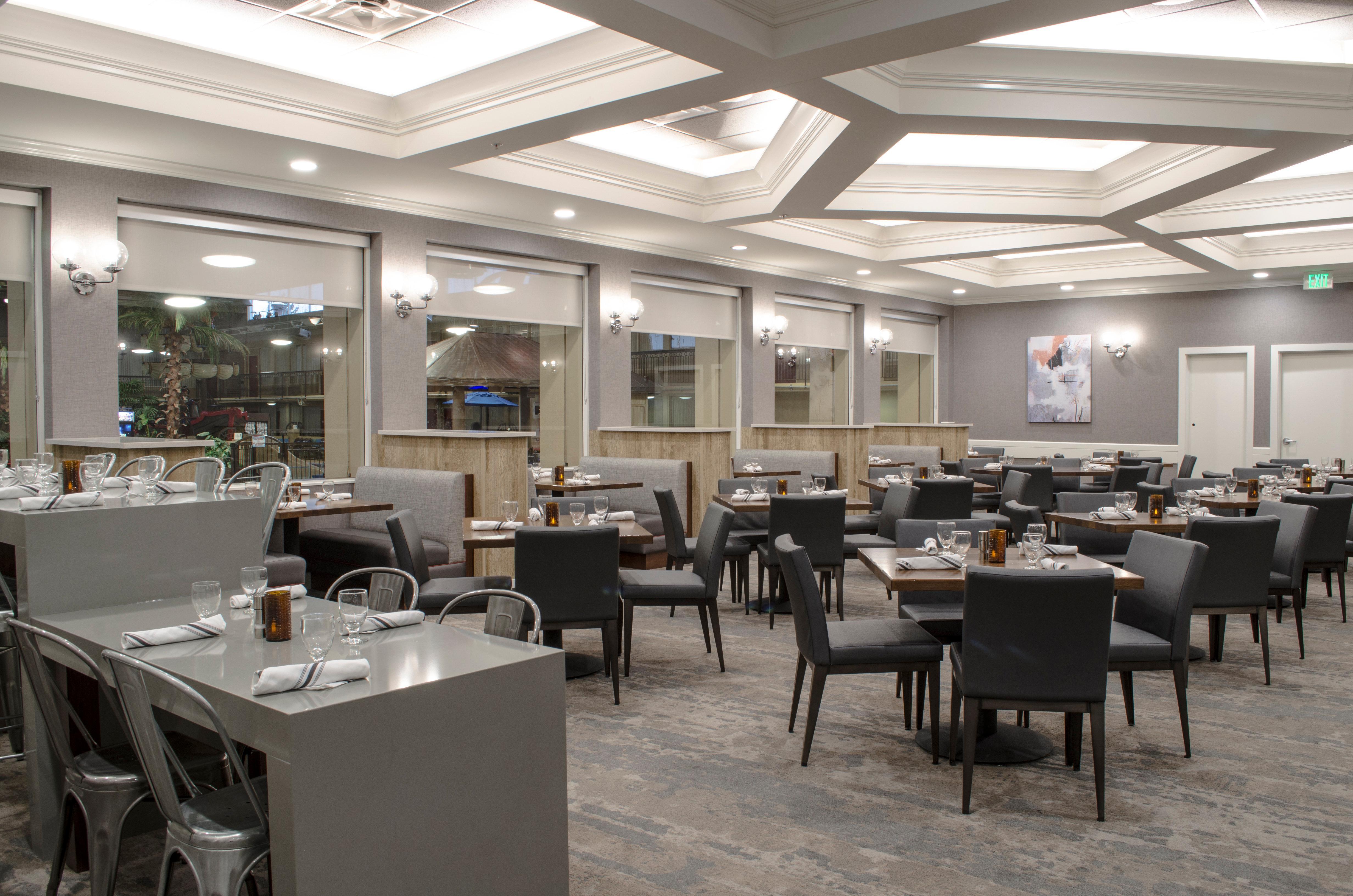 Holiday Inn Fargo By Ihg Exterior photo