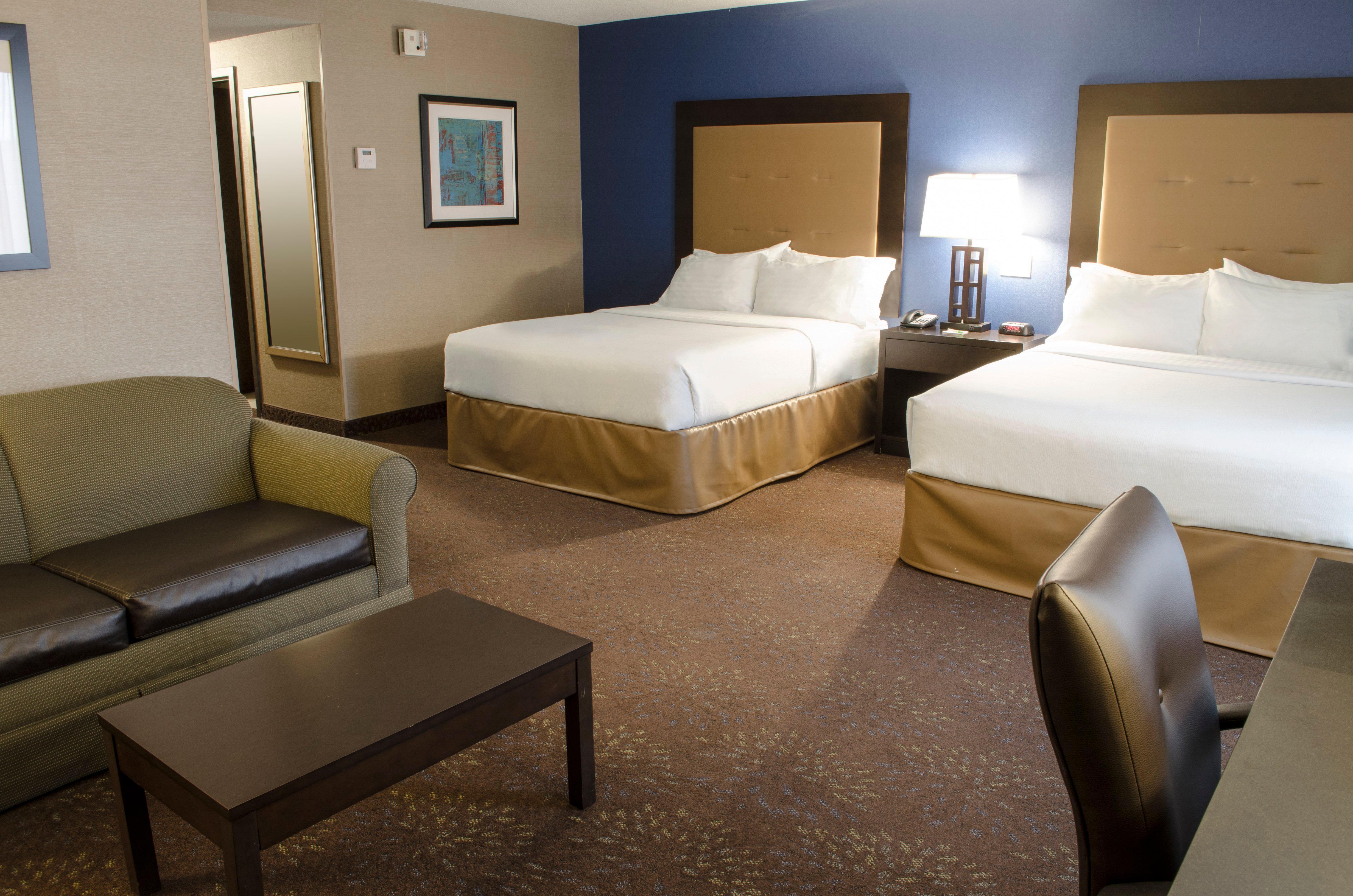 Holiday Inn Fargo By Ihg Exterior photo